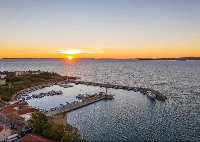 Апартаменты Melanie Привлака